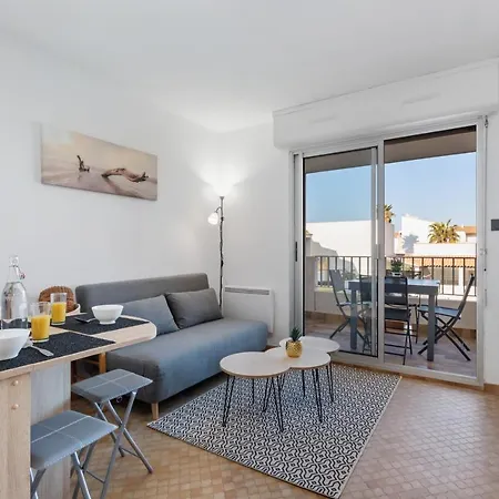 Monica By Pom, A 200m, Piscine, Sauna Apartment
